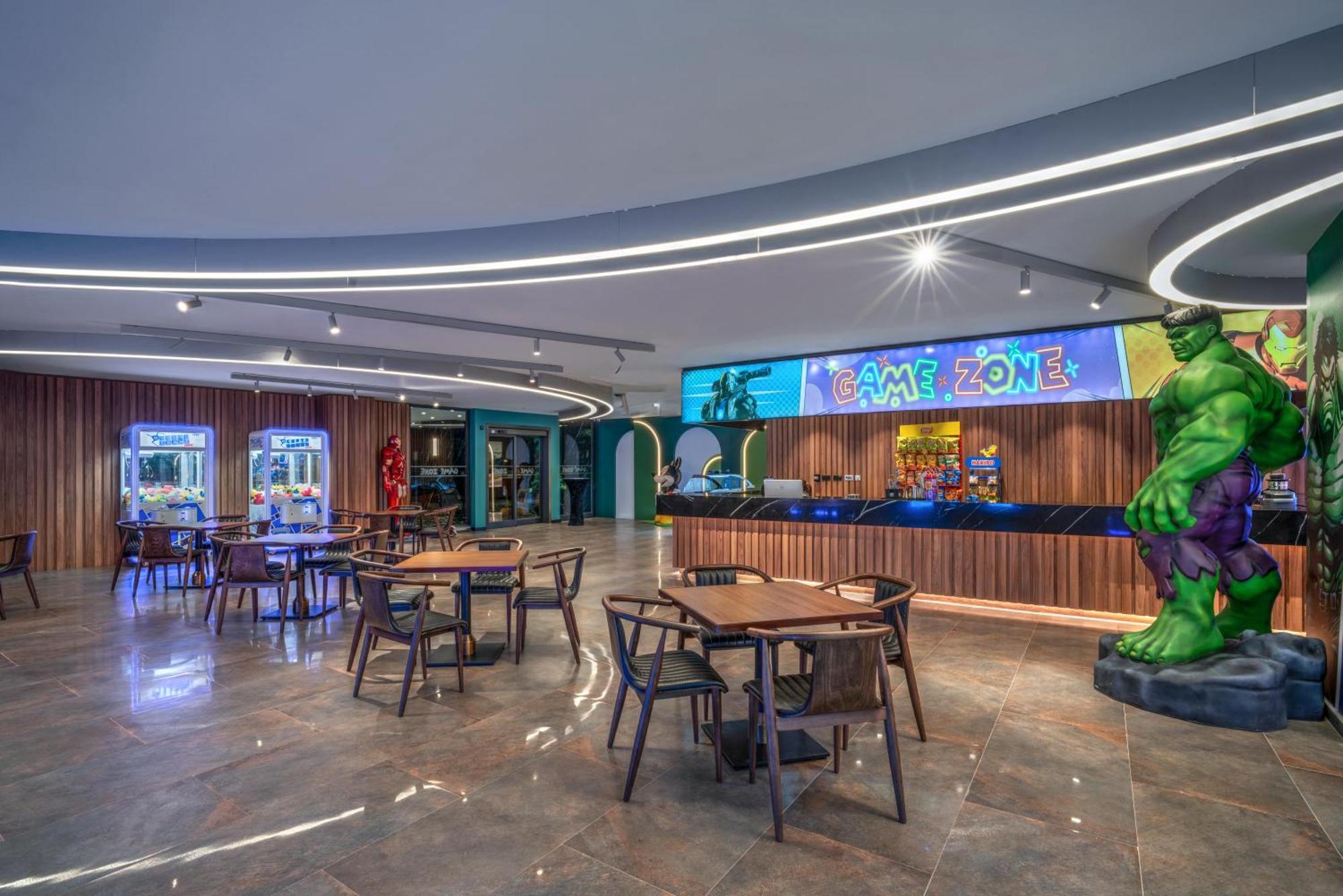 Grand Sapphire Resort & Casino Trikomo Exterior photo